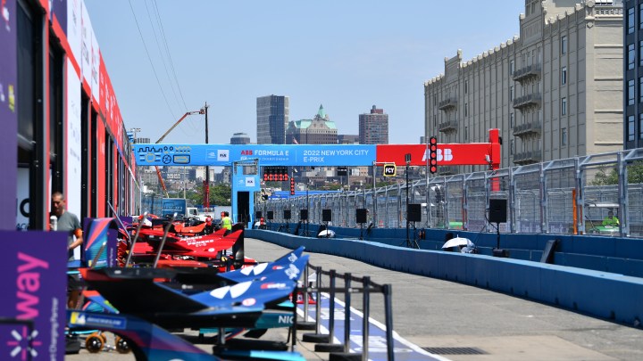 New York City E-Prix: Felix Da Costa secures win from lights-to-flag
