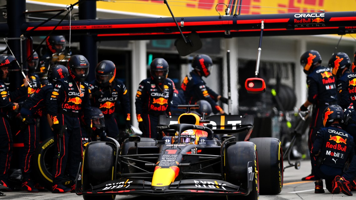 F1 Hungarian GP: Verstappen wins after Ferrari blunder
