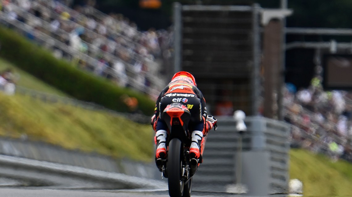 Moto3 Japanese GP: Suzuki on pole position for home race