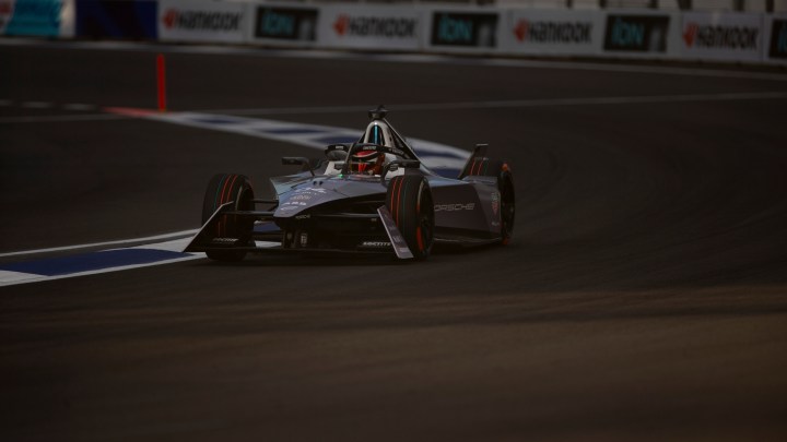 Mexico City E-Prix: Pascal opens up Formula E season 10 from pole to win