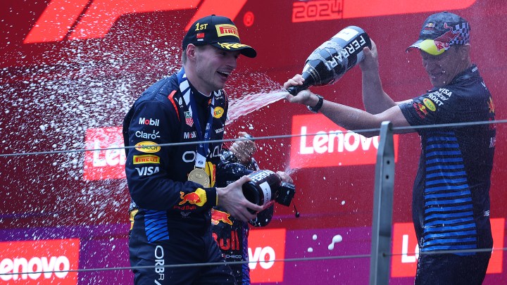 Verstappen dominates to secure first-ever Chinese GP victory