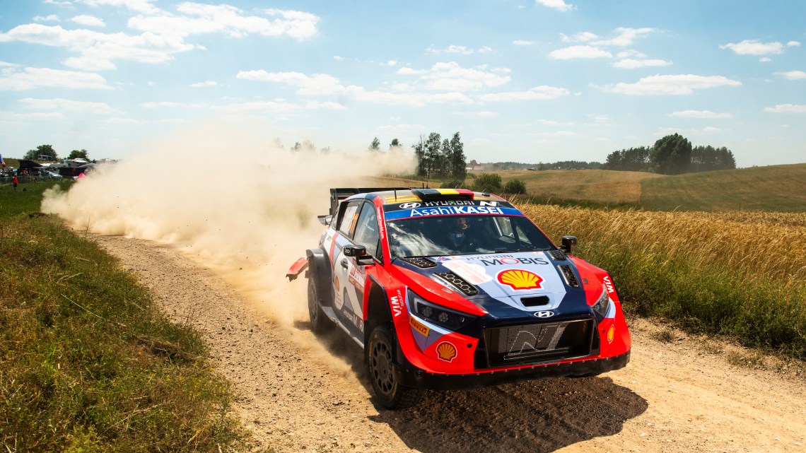 Spectator safety issues lead to two cancelled stages in Rally Poland