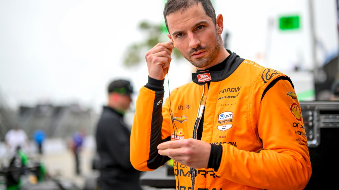 Alexander Rossi provides update after broken thumb surgery