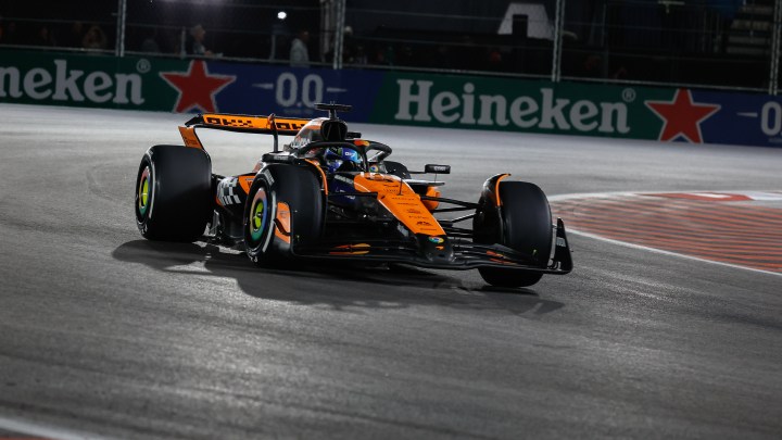Piastri wins sprint race as Norris allows pass in Qatar GP F1 Sprint