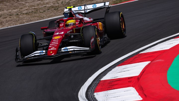 Hamilton secures first pole for Ferrari ahead of Chinese GP Sprint