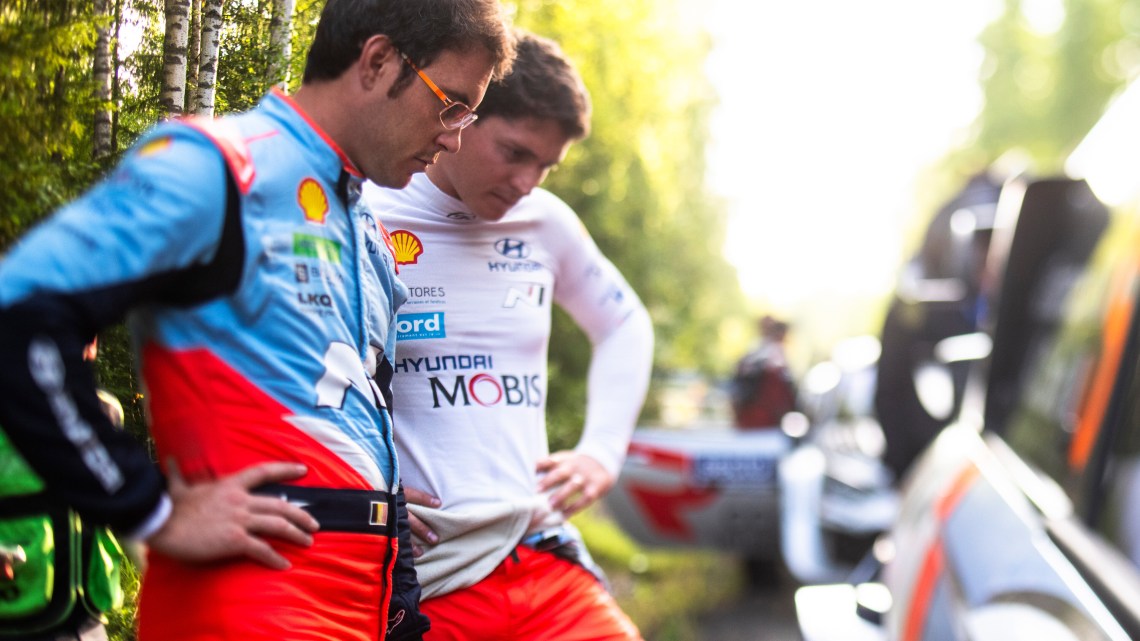 Neuville and Fourmaux lose Rally Finland top three to punctures