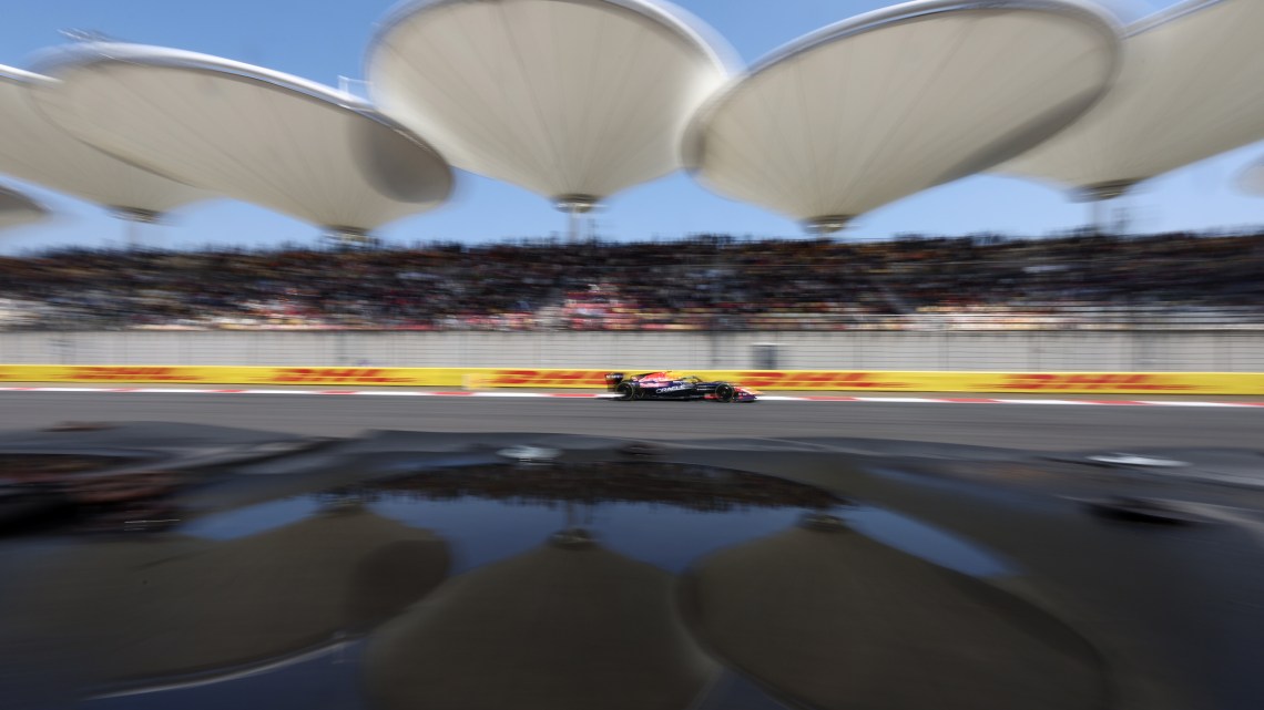 George Russell heads Antonelli at sole Chinese GP practice 